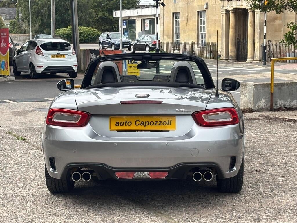 Abarth 124 Spider 2017 - Cars
