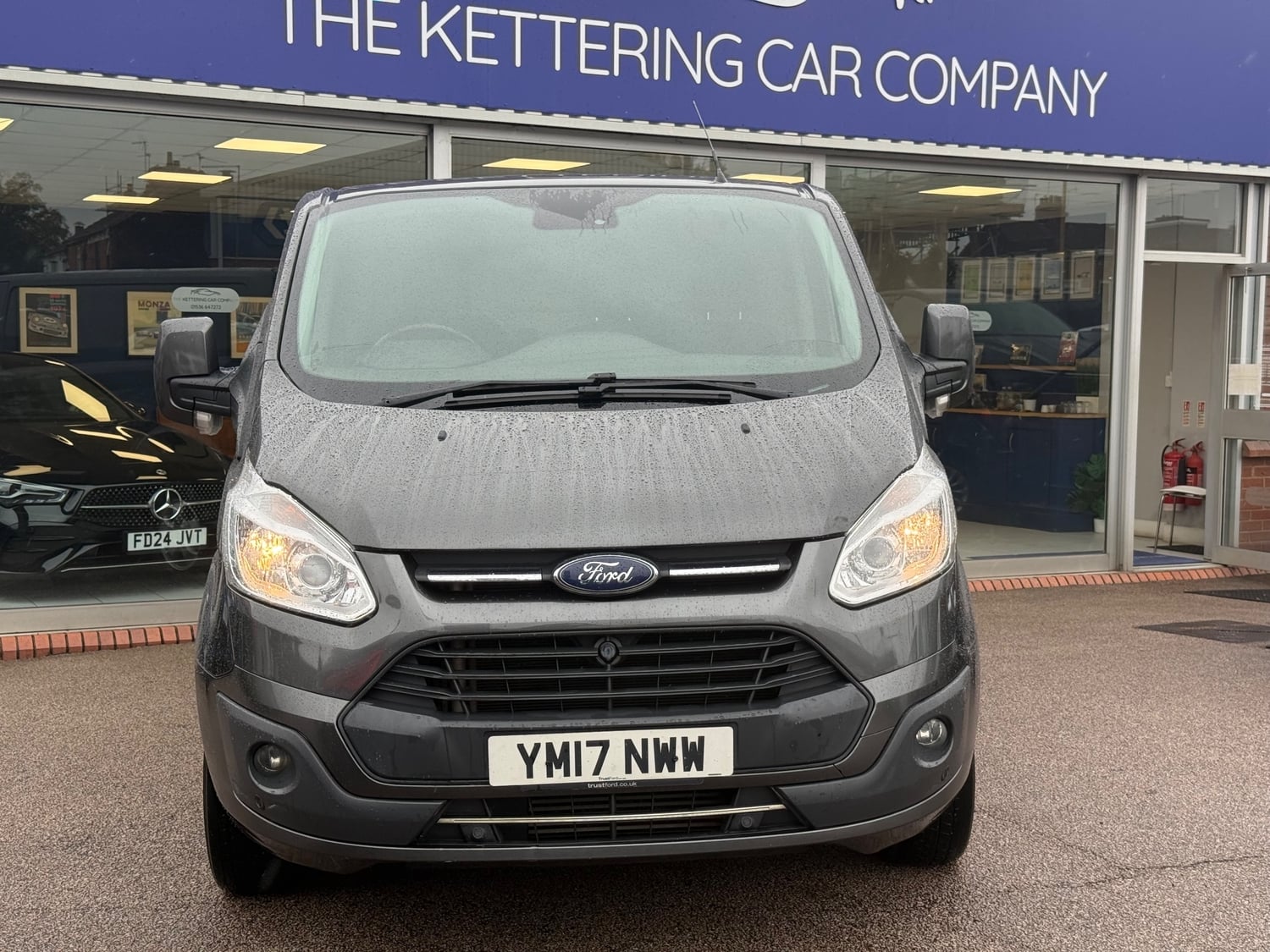 Ford Transit Custom 2017 - Vans & Commercial Vehicles