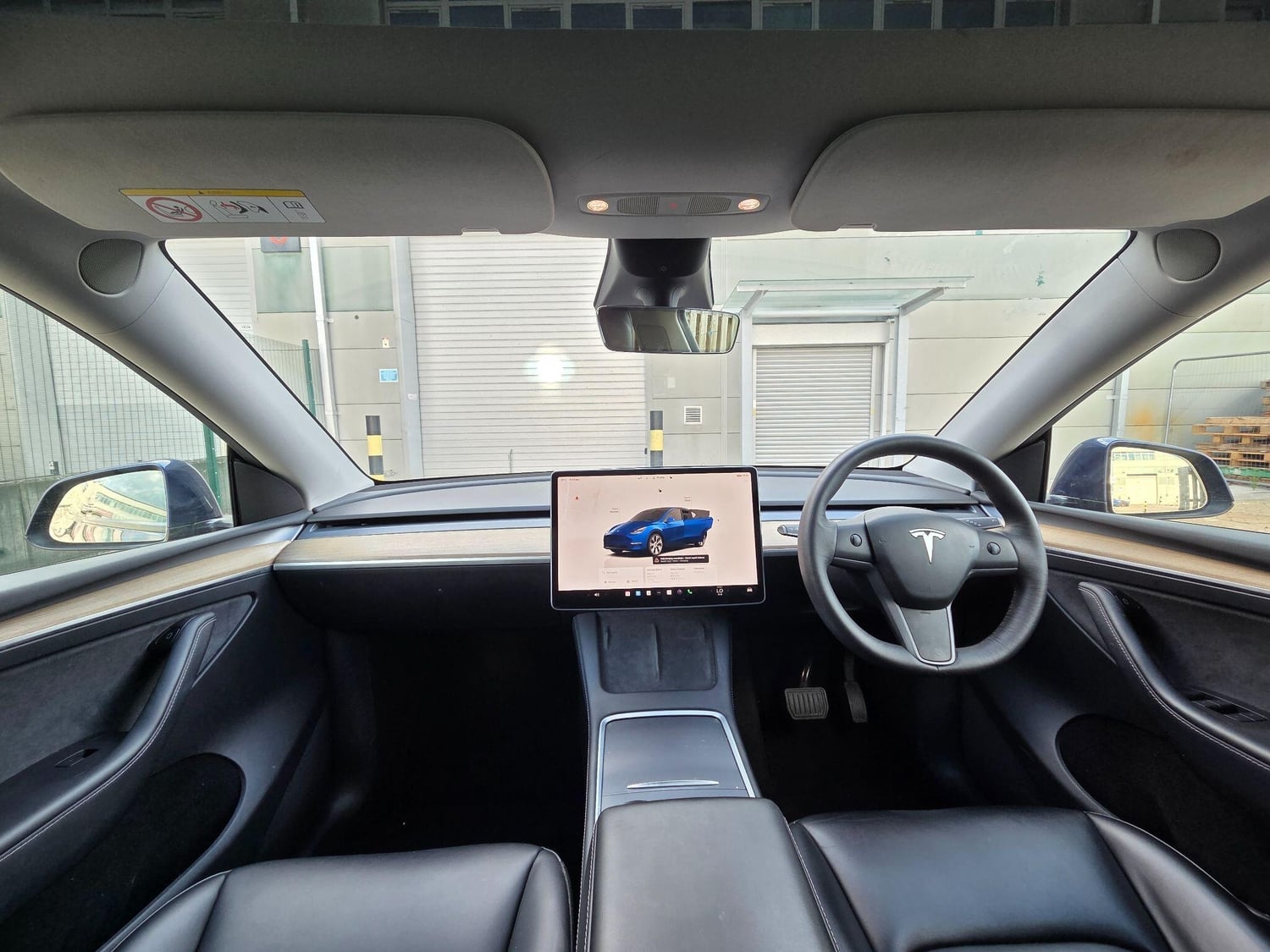 Tesla Model Y 2022 - Cars in Slough
