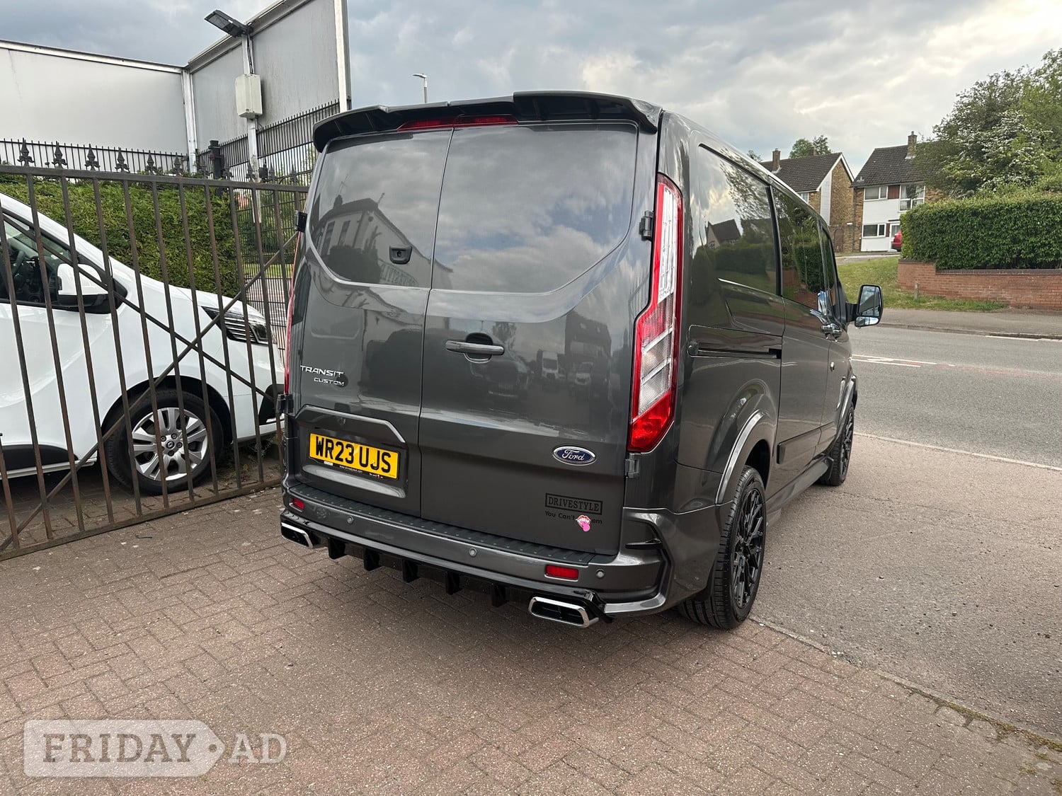 Ford Transit Custom 2023 - Vans & Commercial Vehicles in Dunstable