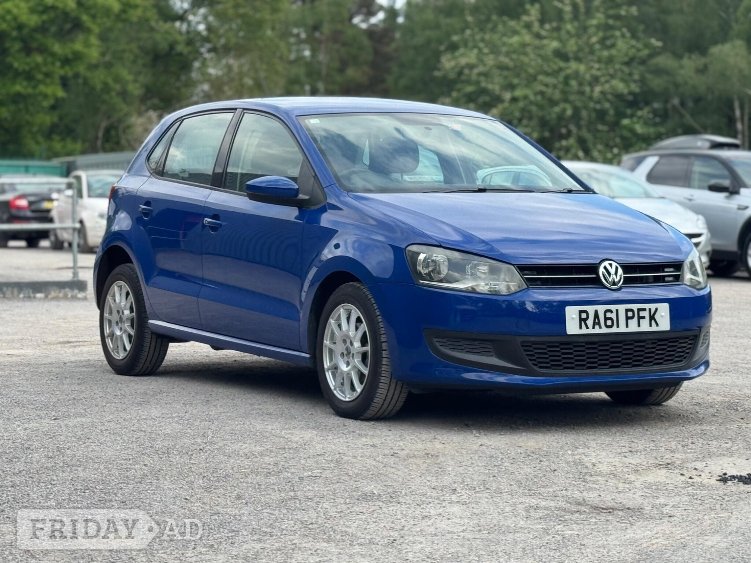 Volkswagen Polo 2011 - Cars