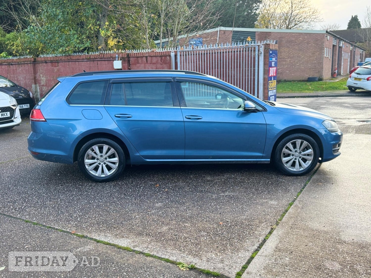 Volkswagen Golf 2014 - Cars
