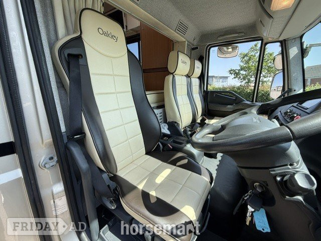 Oakley Supreme Iveco Eurocargo 75E18 Automatic Horsebox - Trailers & Horseboxes in Banbury