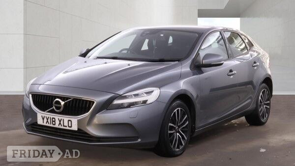 Volvo V40 2018 in Farnham
