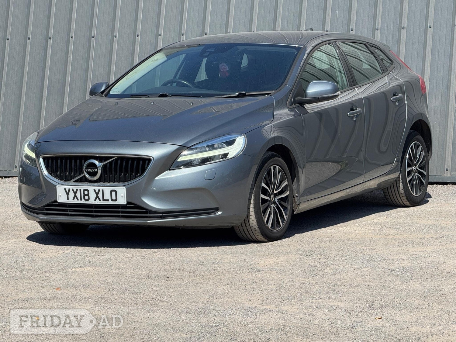 [ berth ]Volvo V40