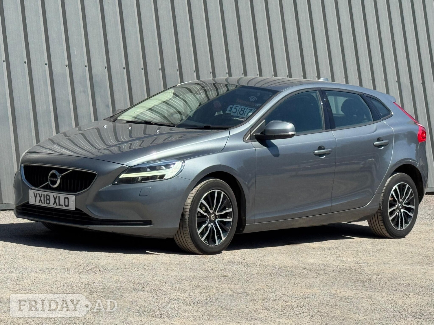 Volvo V40 2018 - Cars