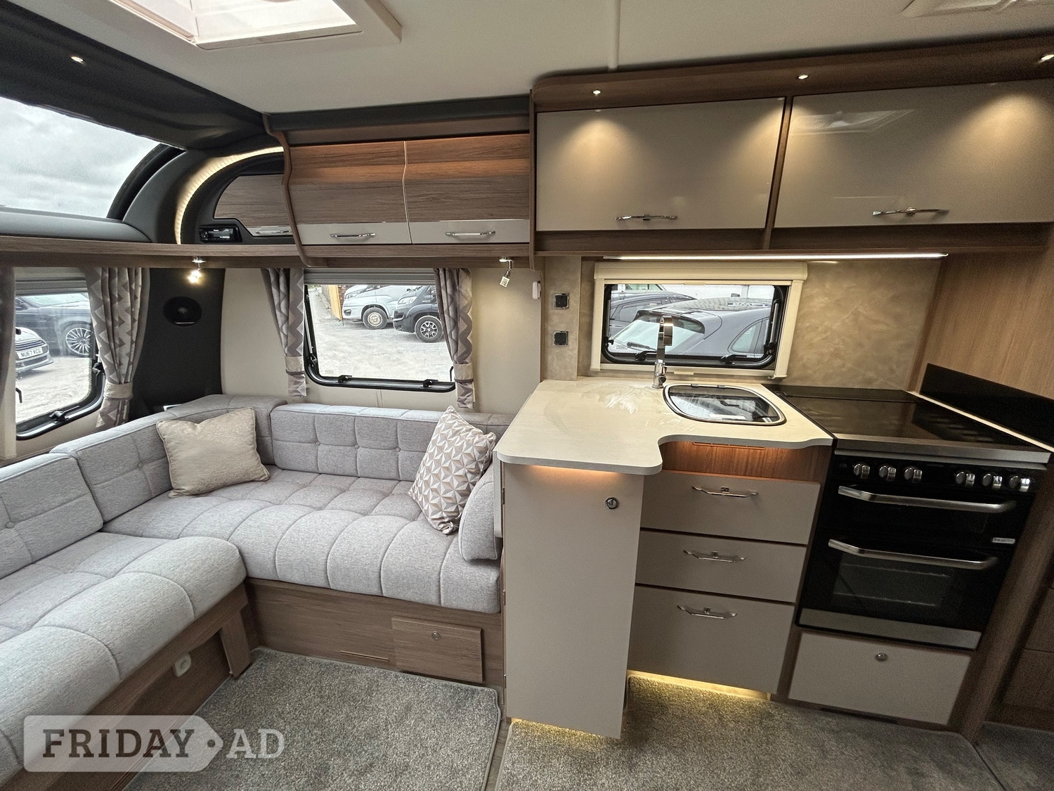 Coachman VIP 540 Xtra 2022 - Motorhomes & Caravans