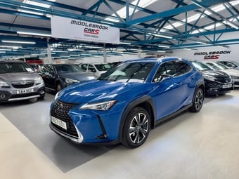 Lexus UX 2021