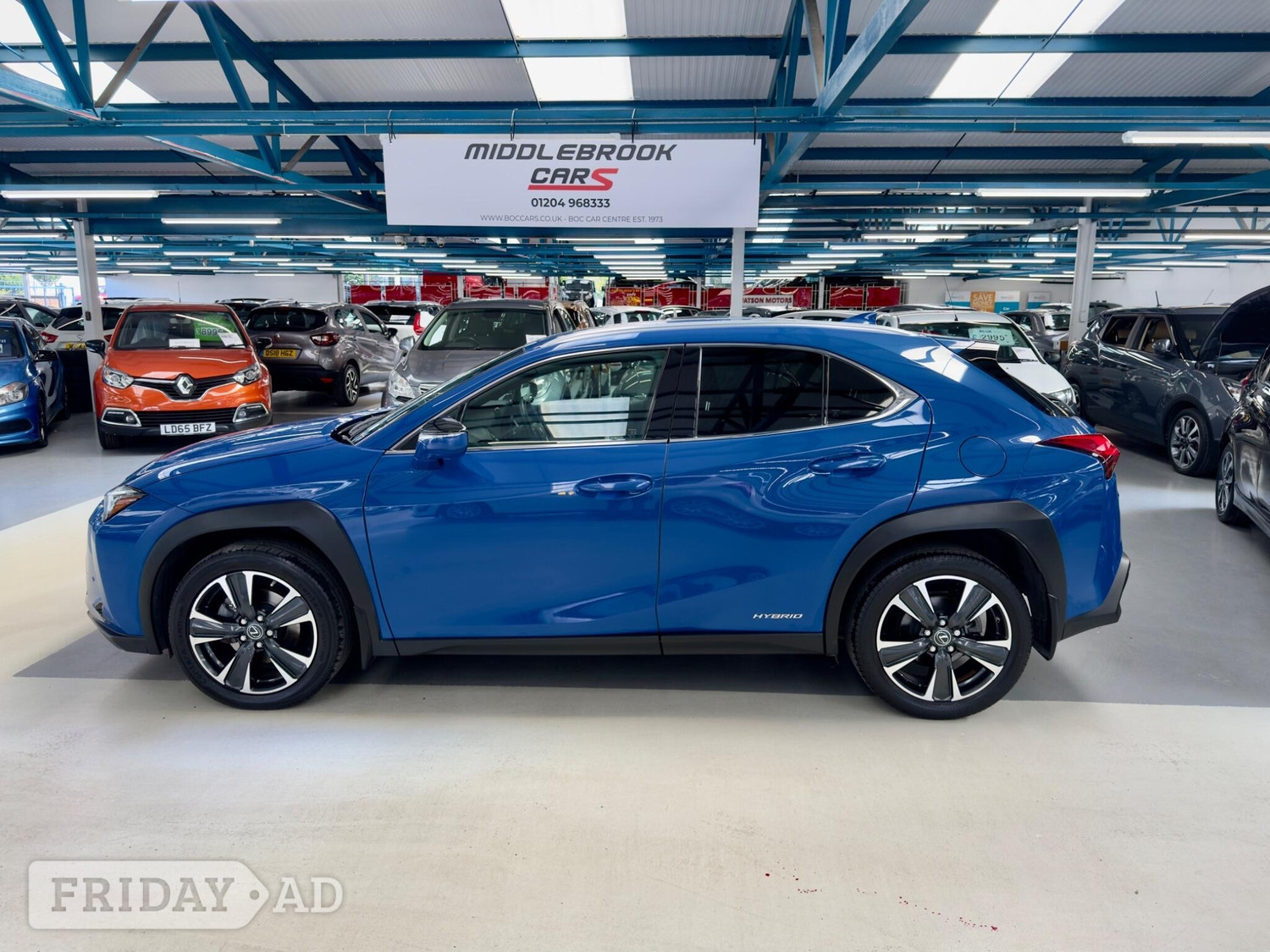 [ berth ]Lexus UX
