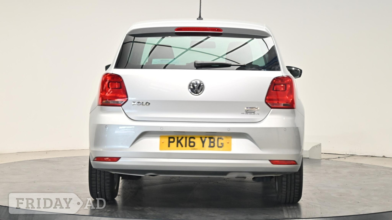 Volkswagen Polo 2016 - Cars