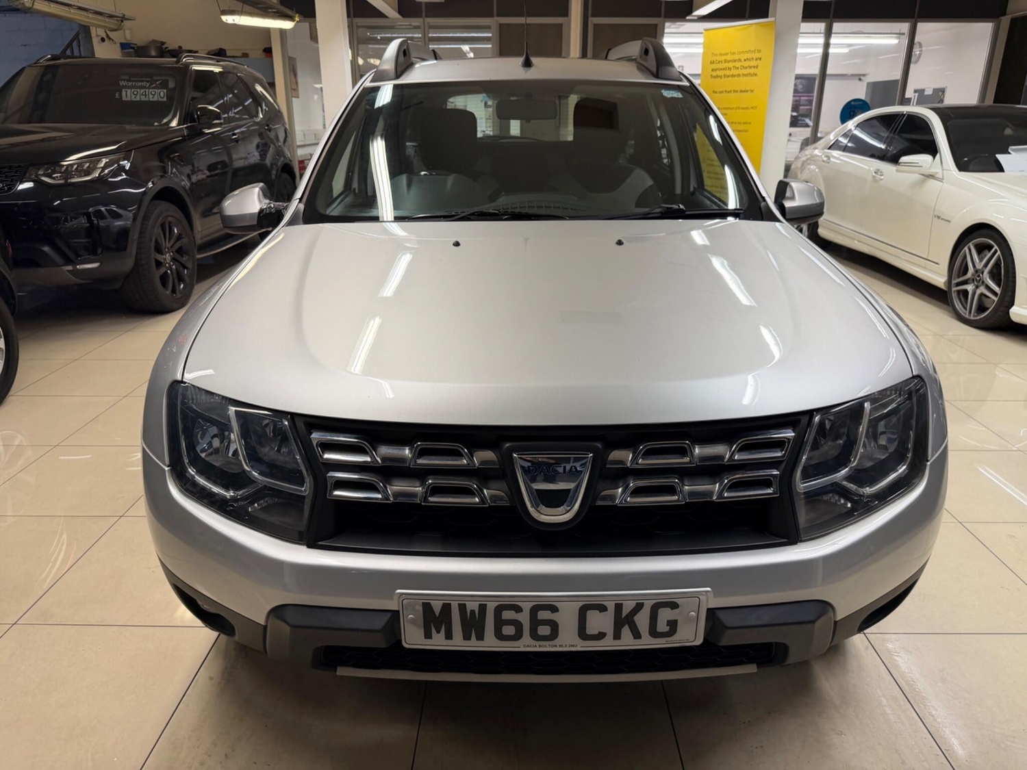 [ berth ]Dacia Duster