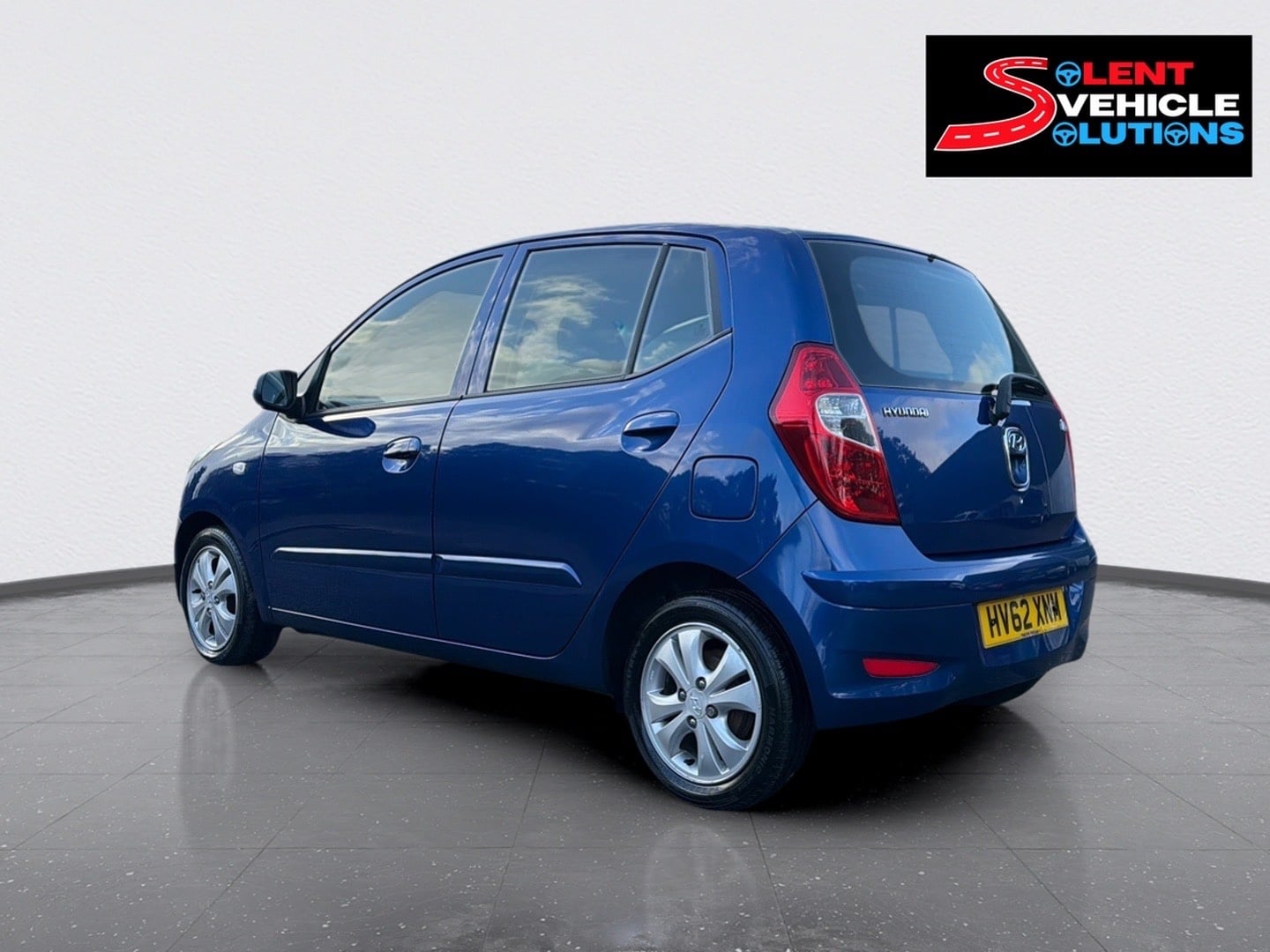Hyundai i10 2012 - Cars