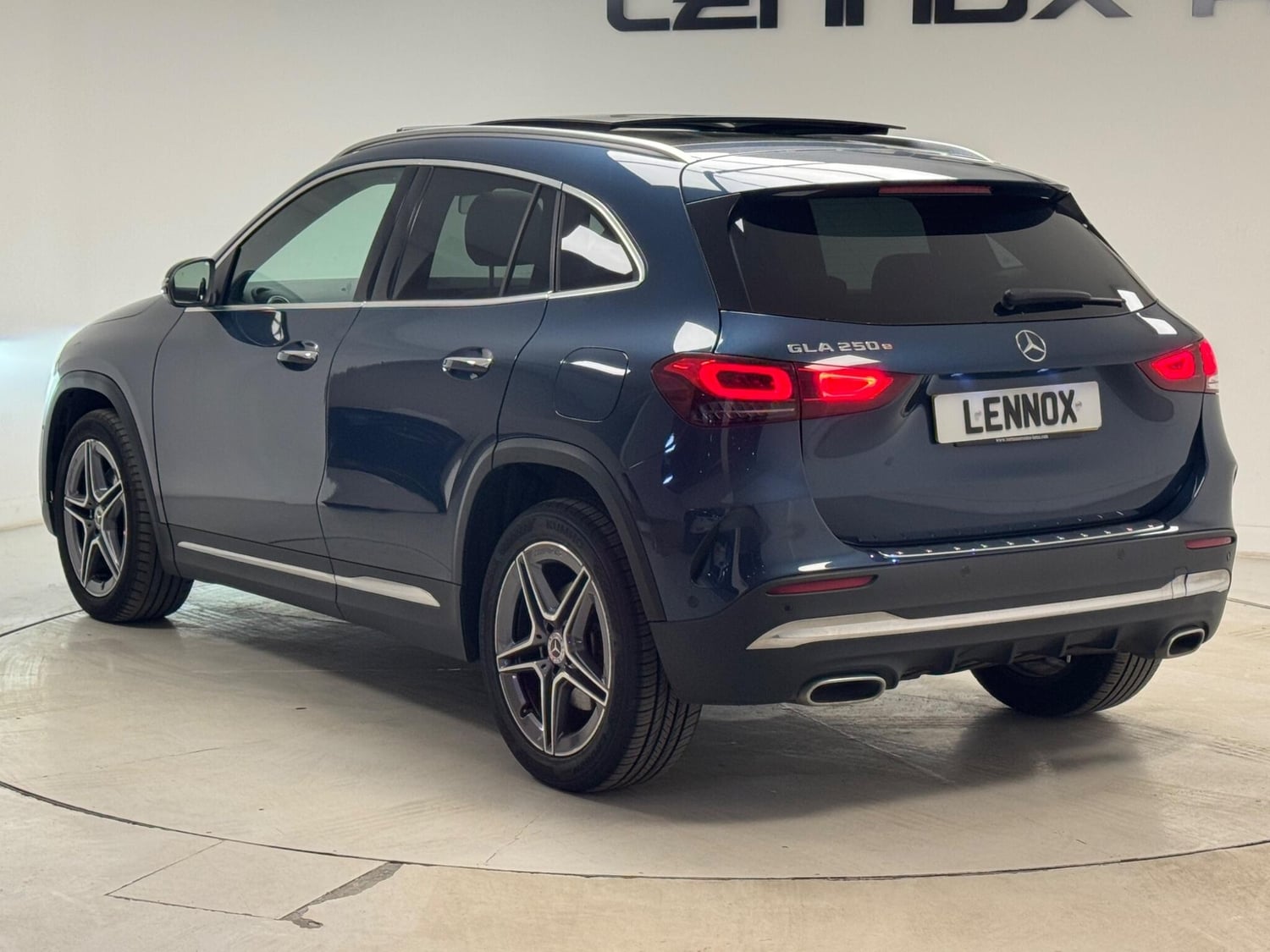 Mercedes-Benz GLA 2022 - Cars in Brent