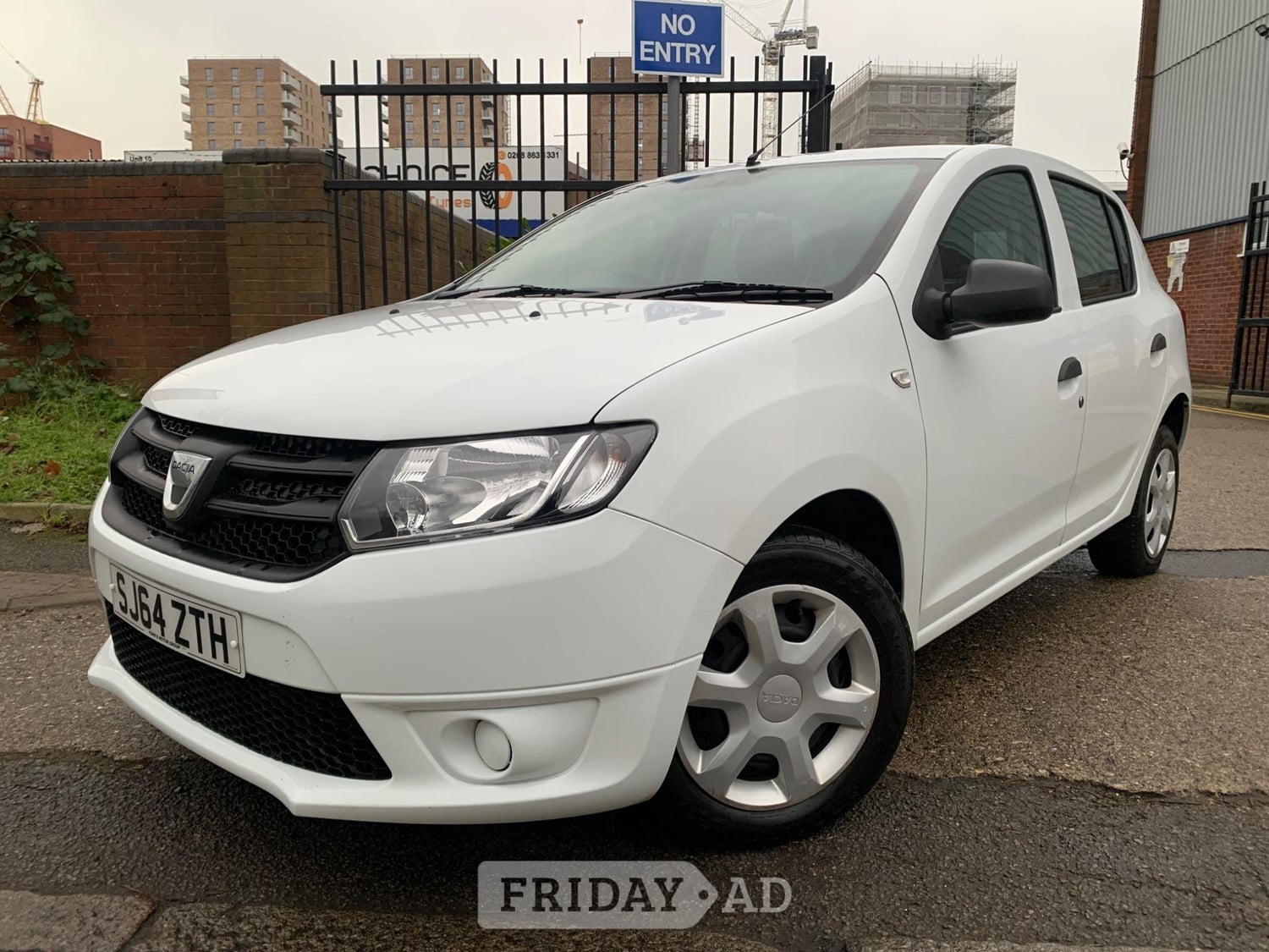 Dacia Sandero 2014 in Harrow