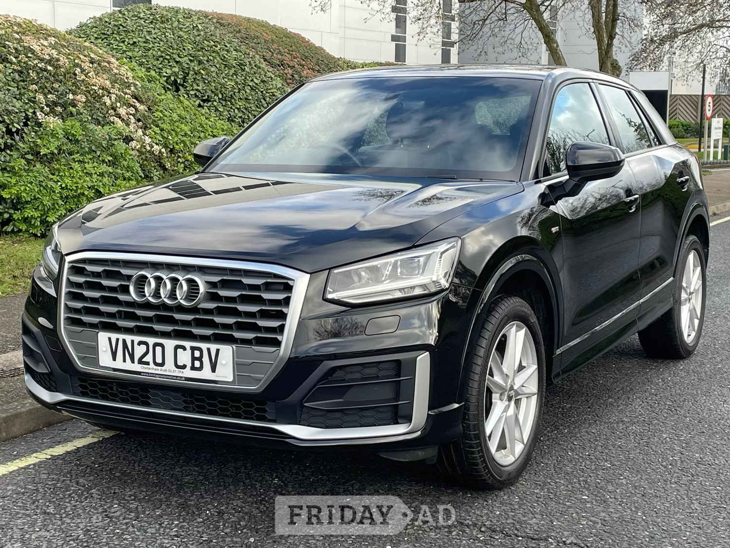[ berth ]Audi Q2