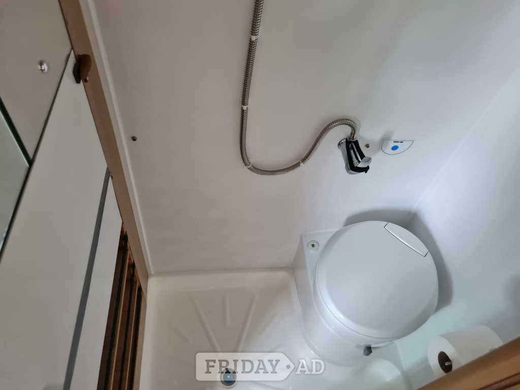 Auto-Trail V-Line 680 S 2022 for sale - Motorhomes & Caravans