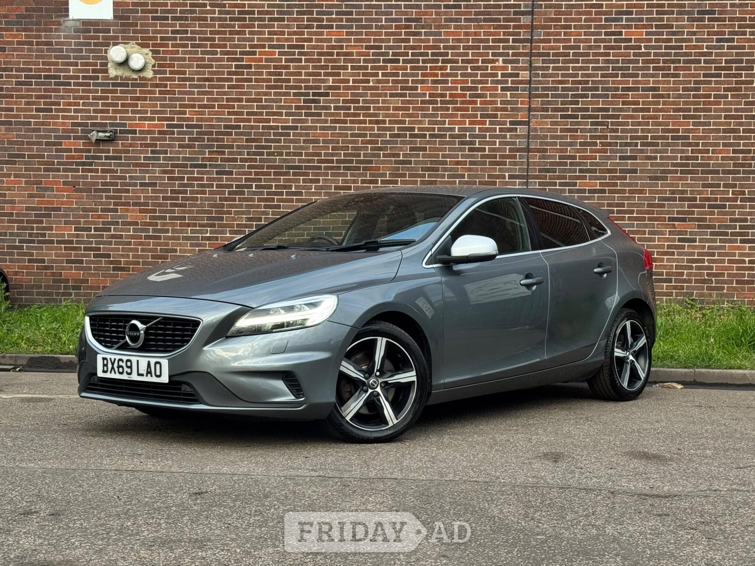 Volvo V40 Leeds
