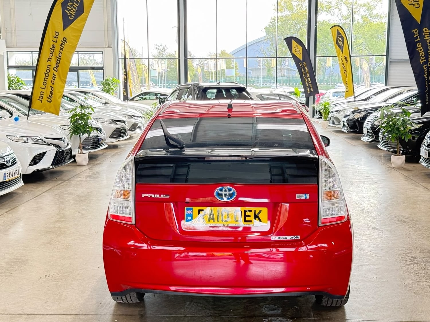 Toyota Prius 2010 - Cars in Reading