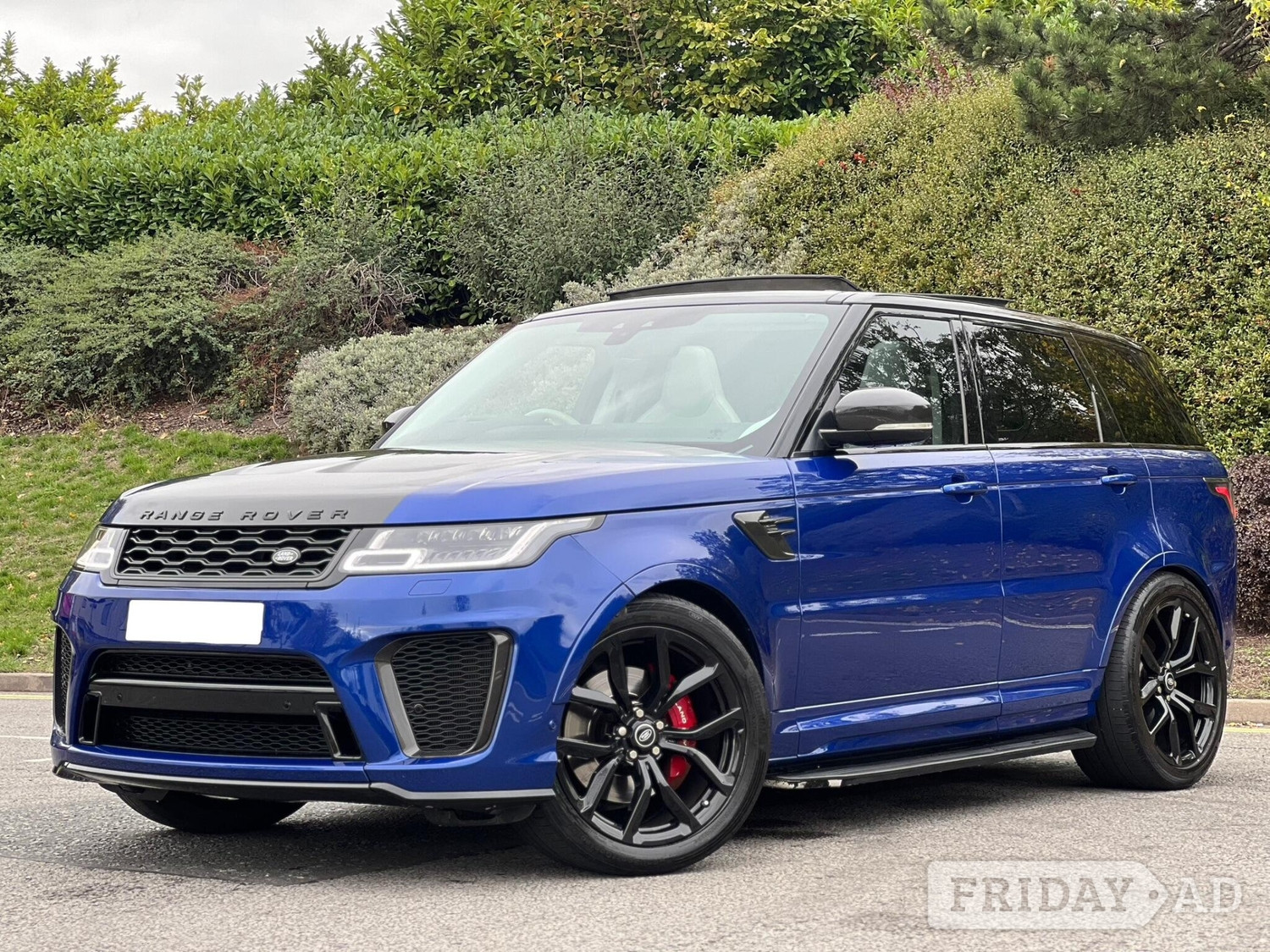 [ berth ]Land Rover Range Rover Sport