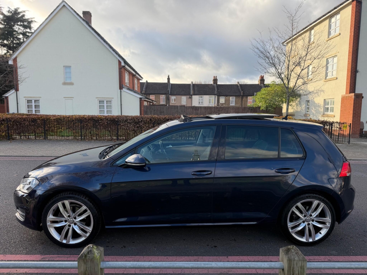 Volkswagen Golf 2016 - Cars