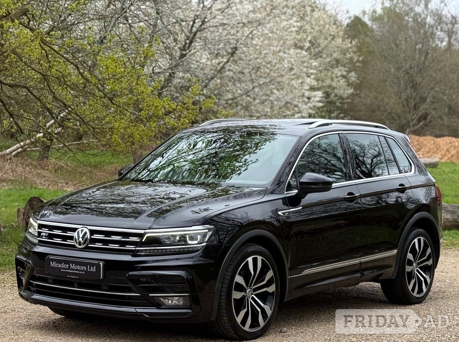 Volkswagen Tiguan 2019 - Cars