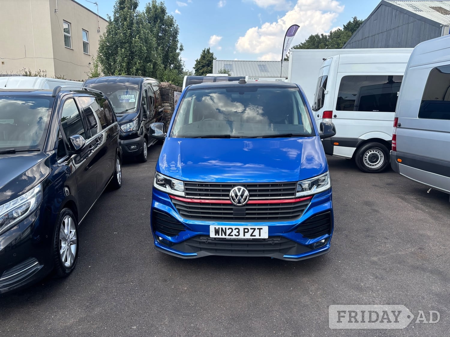 Volkswagen Transporter 2023 in Bristol
