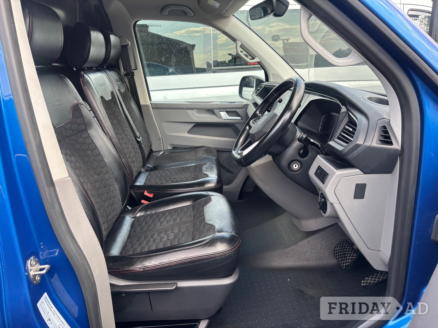 Volkswagen Transporter 2023 - Vans & Commercial Vehicles in Bristol