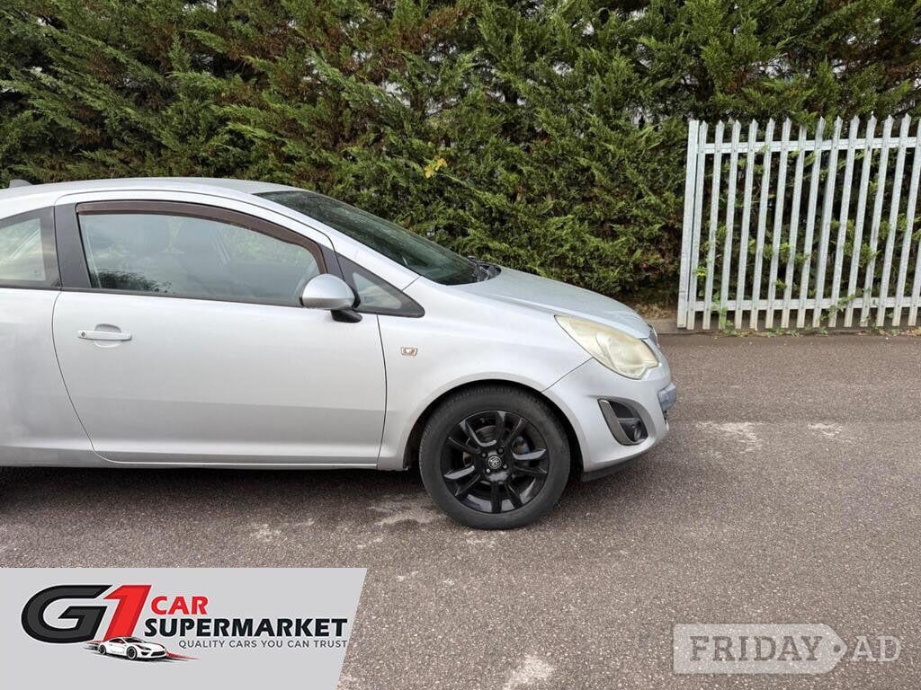 Vauxhall Corsa 2012 - Cars in Leighton Buzzard