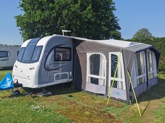Kampa Club Air Pro 390