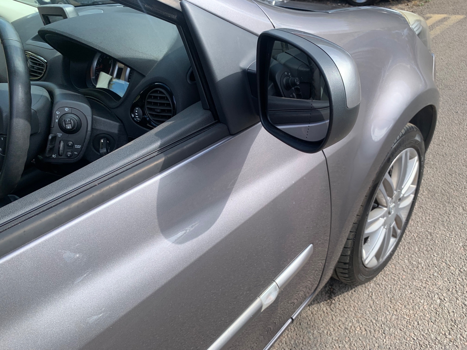 Renault Clio 2012 - Cars