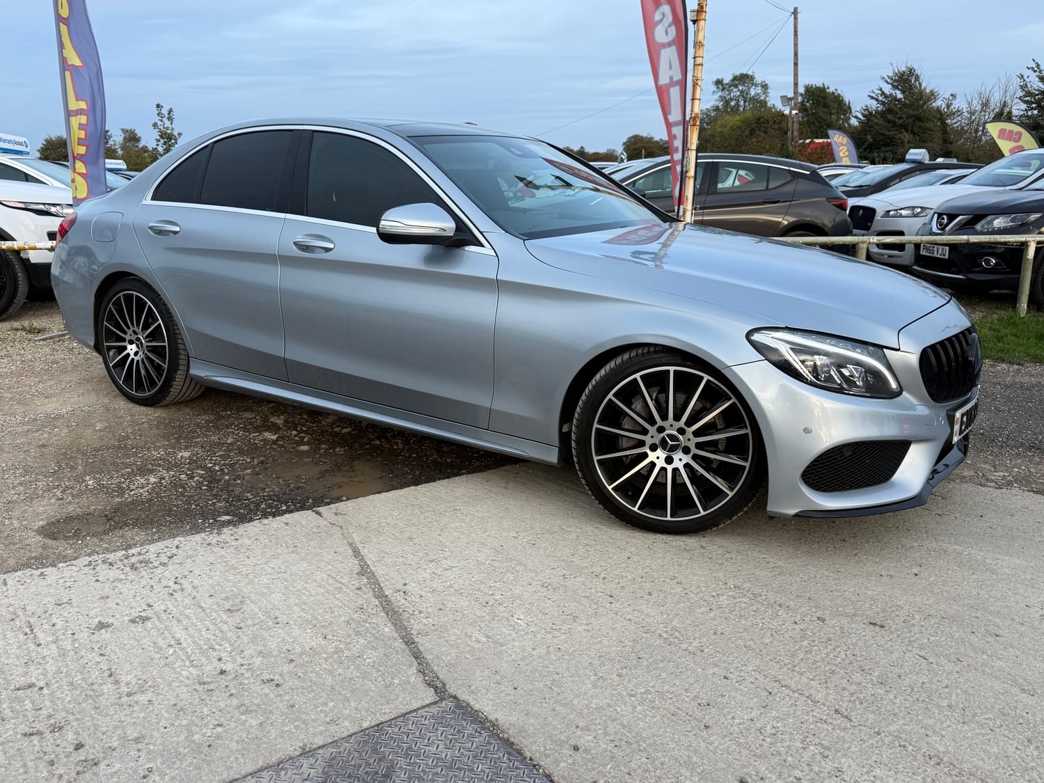 [ berth ]Mercedes-Benz C Class