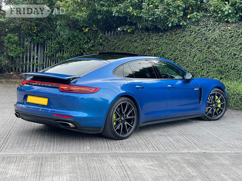 [ berth ]Porsche Panamera