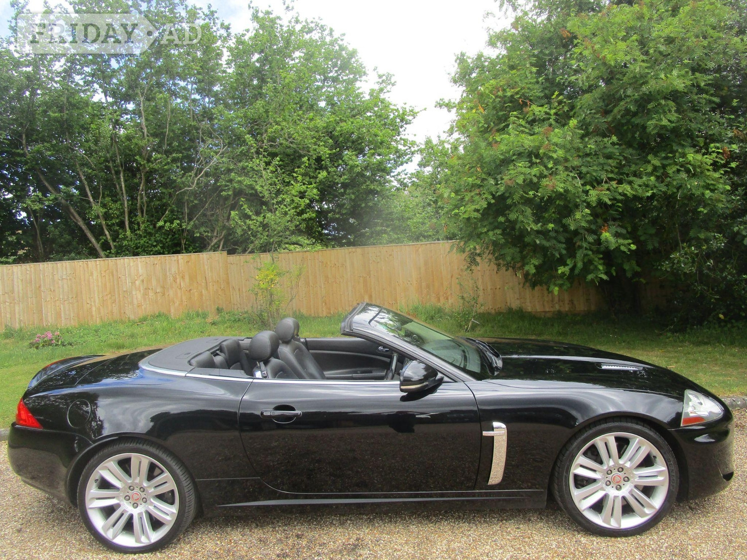 Jaguar XKR 2009 in High Wycombe