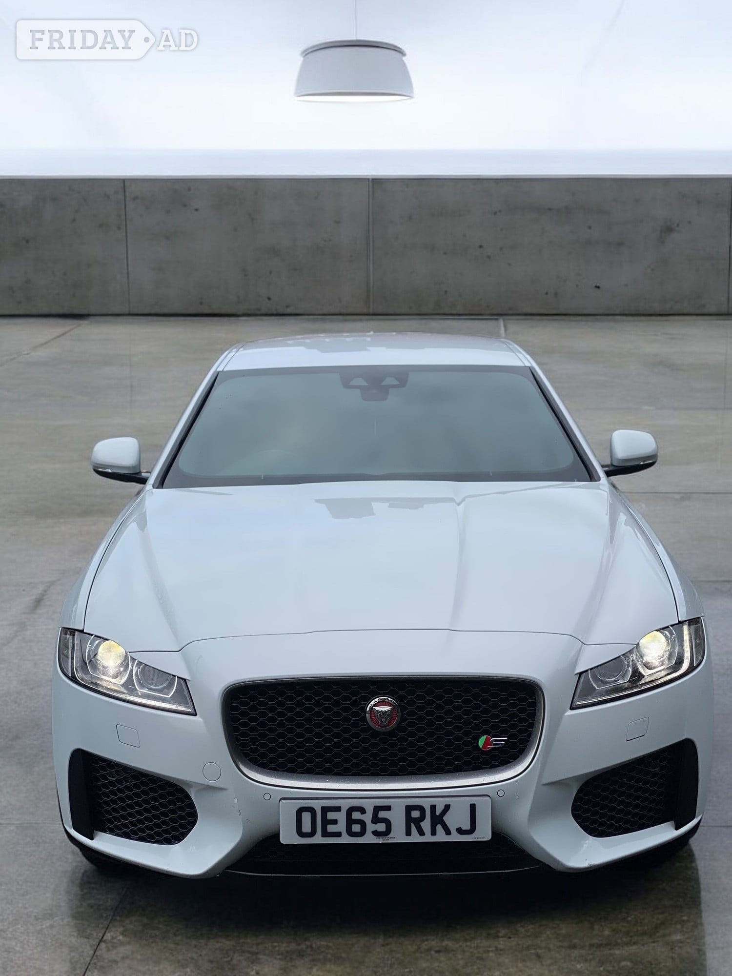 [ berth ]Jaguar XF