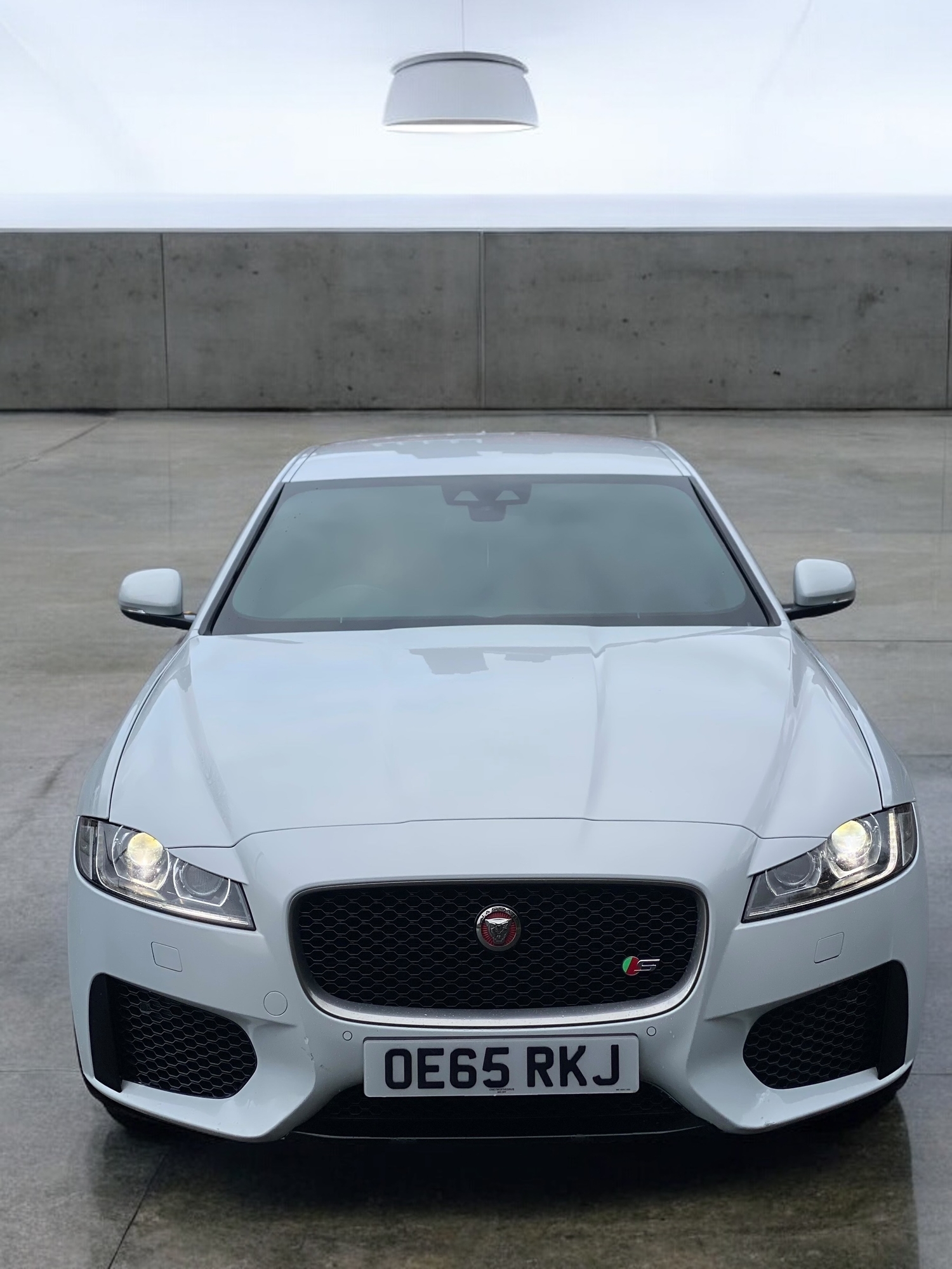 [ berth ]Jaguar XF