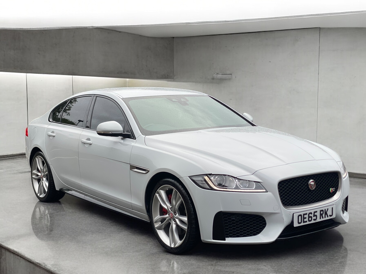 Jaguar XF 2015 - Cars