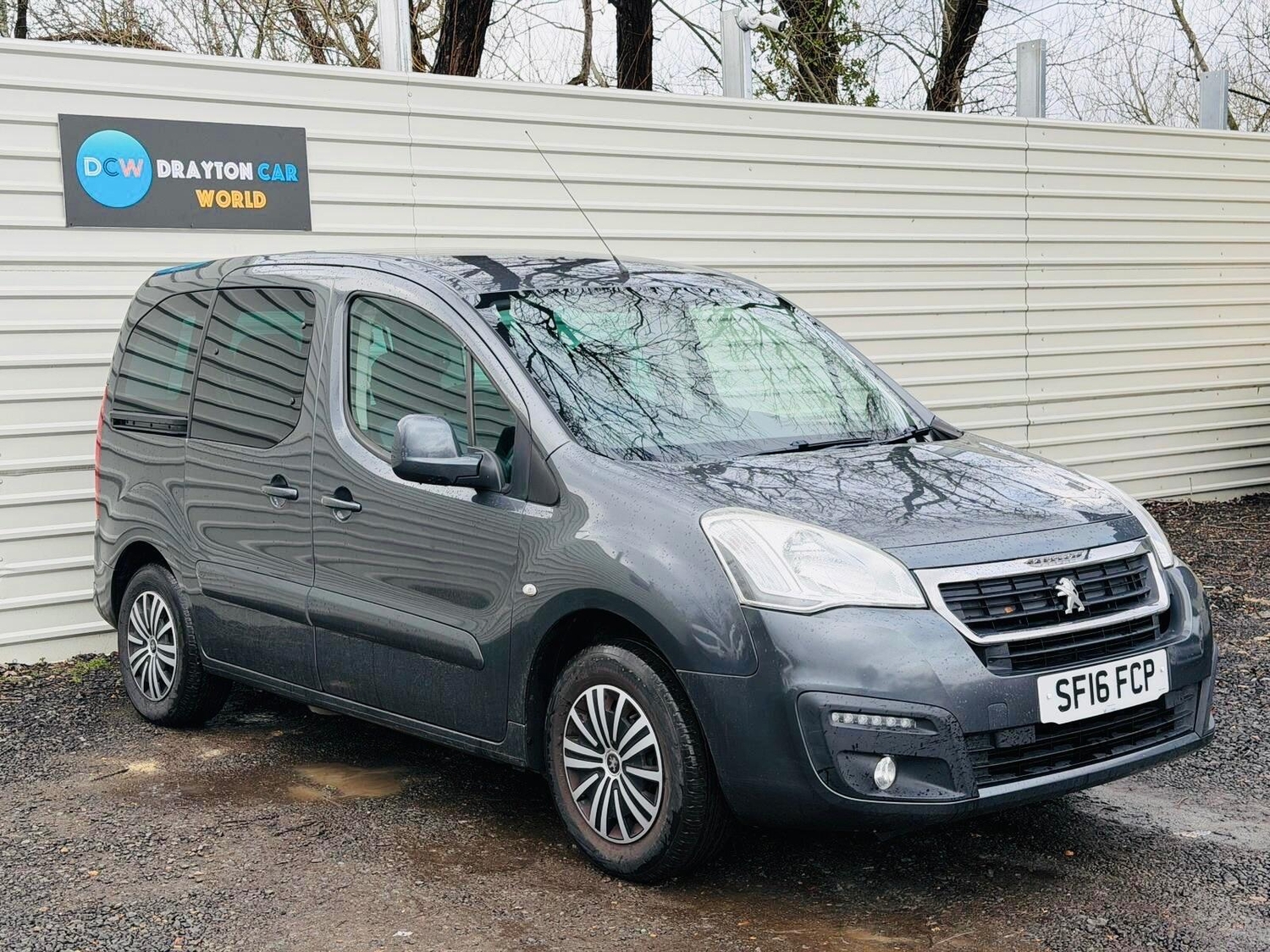 Peugeot Partner Tepee 2016 - Cars in Hillingdon