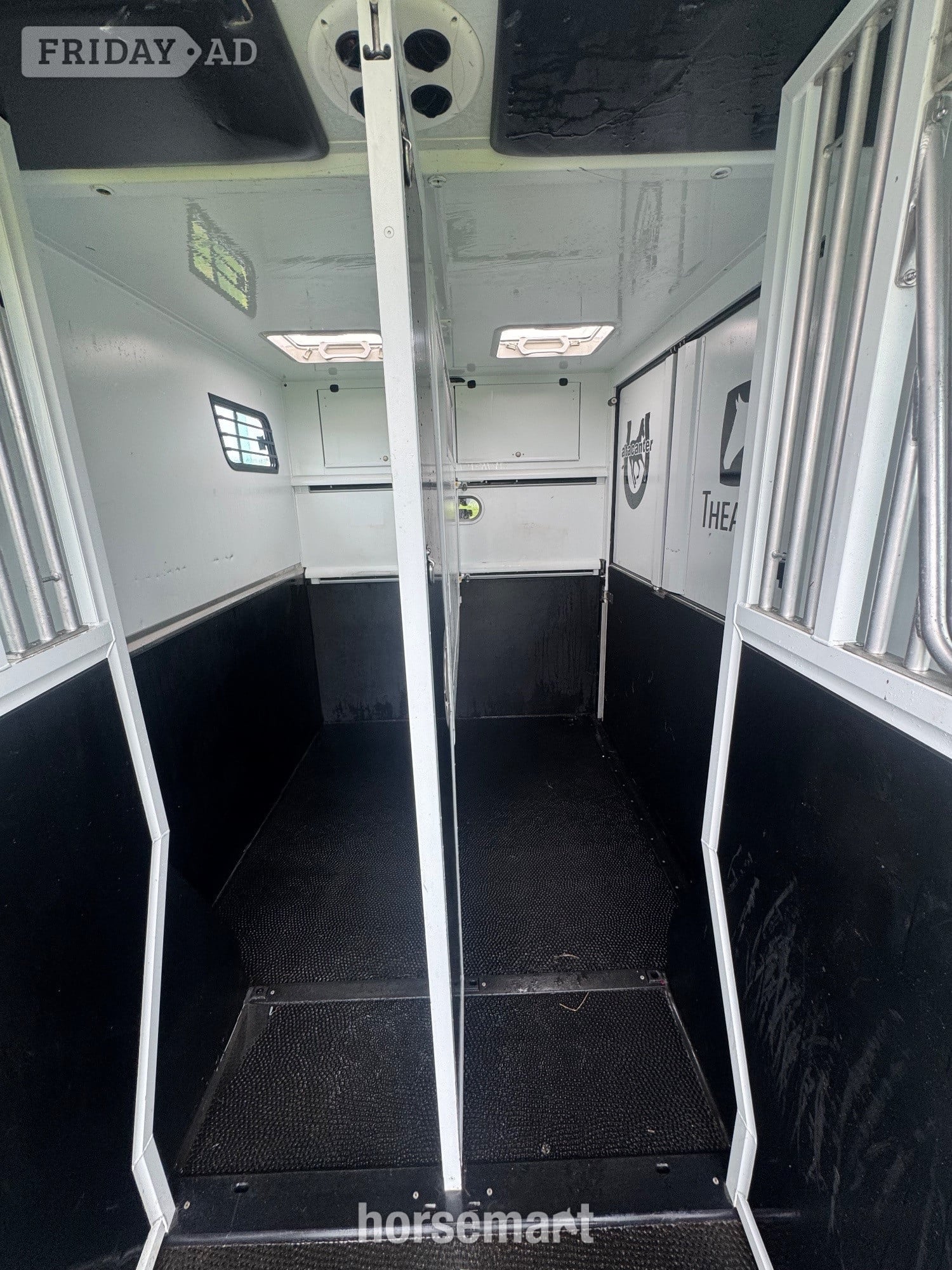 Theault Proteo Switch Renault Trucks Horsebox - Trailers & Horseboxes