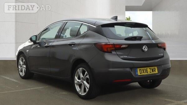 [ berth ]Vauxhall Astra