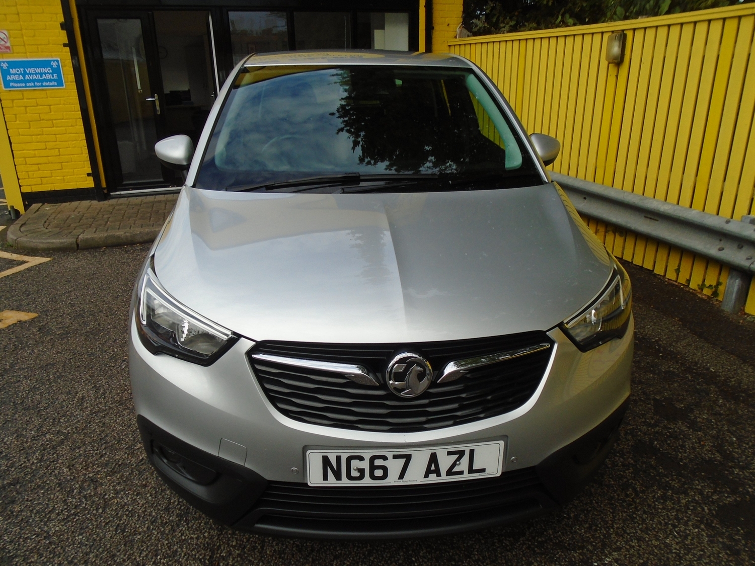 [ berth ]Vauxhall Crossland X