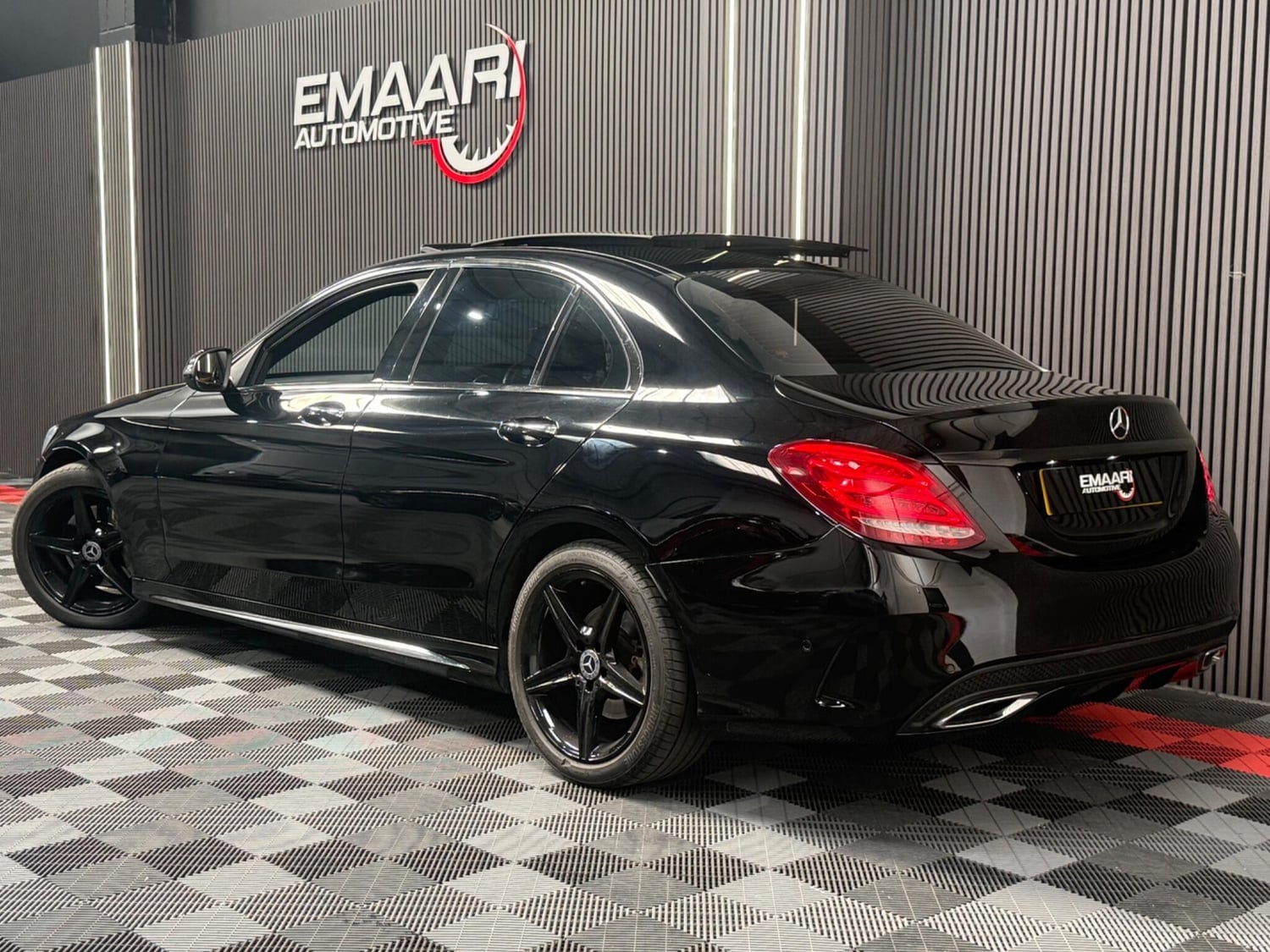 [ berth ]Mercedes-Benz C Class