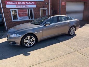 Jaguar XJ 2011