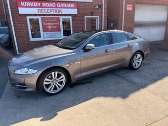 Jaguar XJ 2011