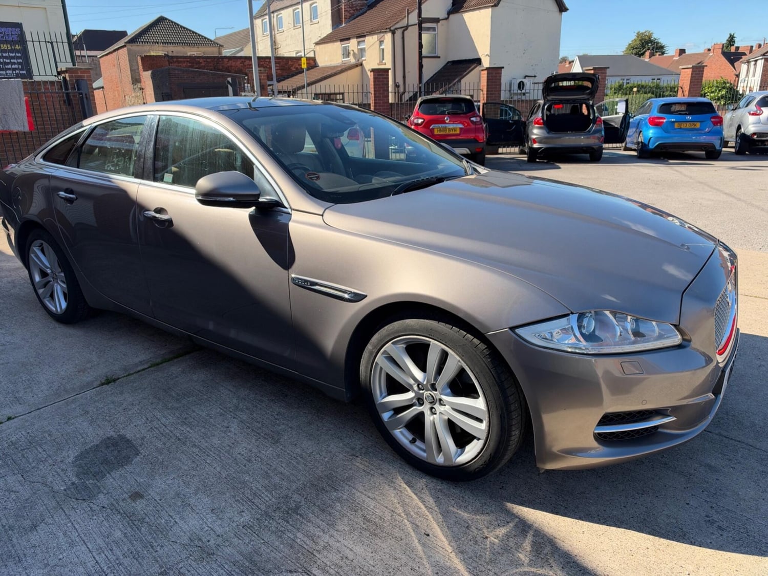 Jaguar XJ Nottingham