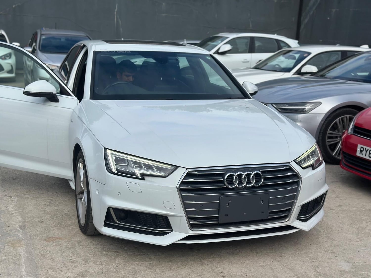 Audi A4 Farnham
