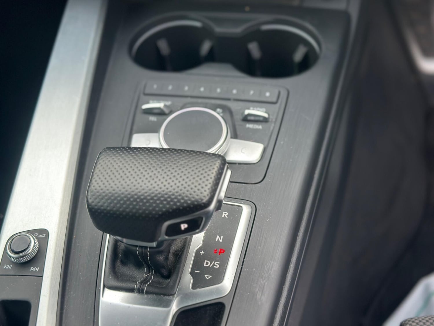 Audi A4 2018 - Cars in Farnham