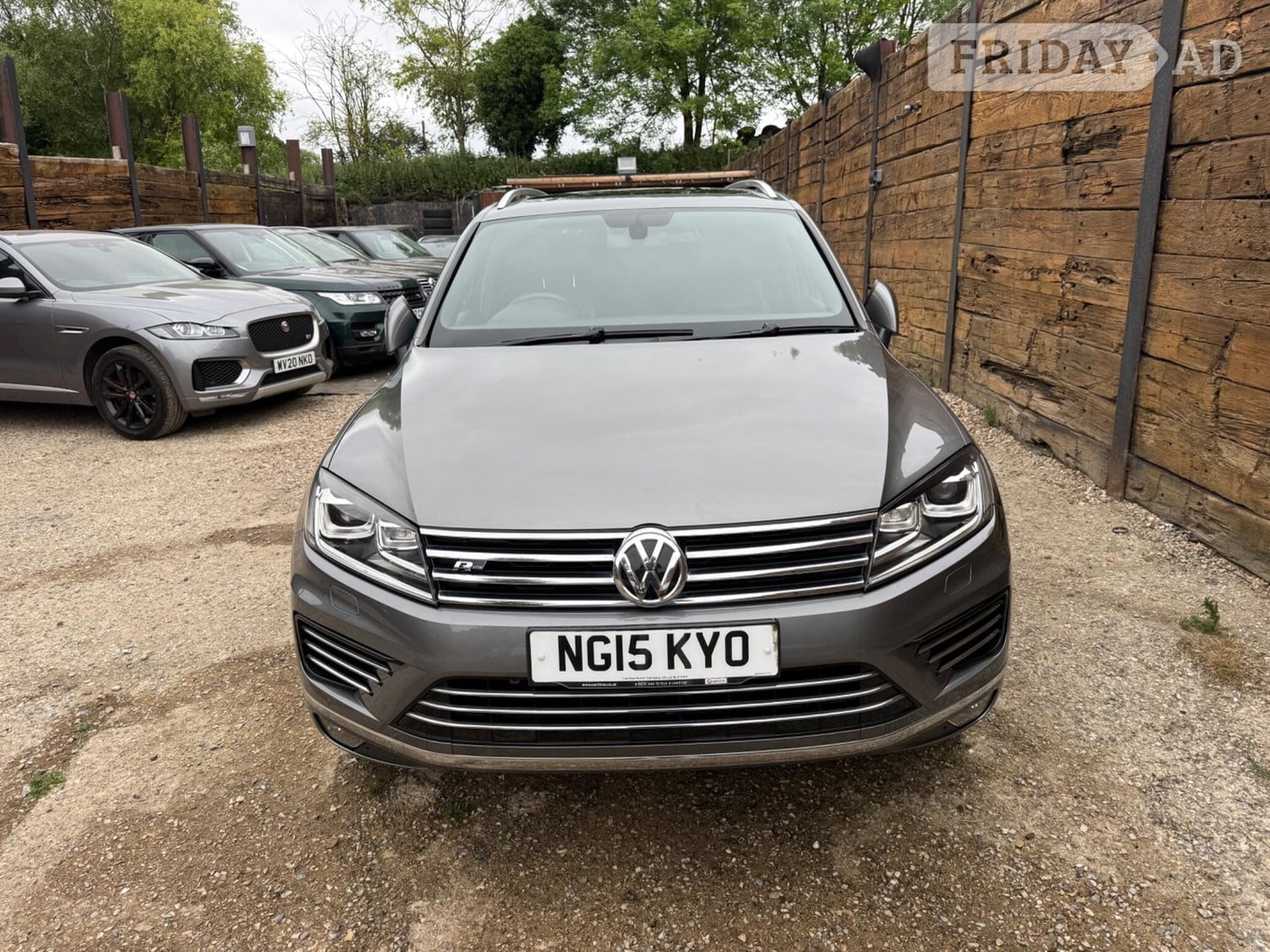 Volkswagen Touareg Upper North Dean