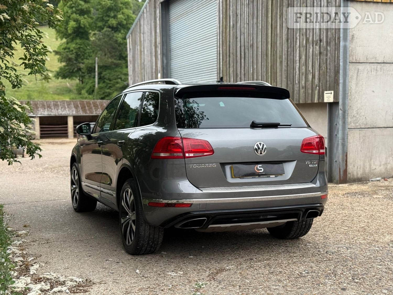 Volkswagen Touareg 2015 - Cars in Upper North Dean