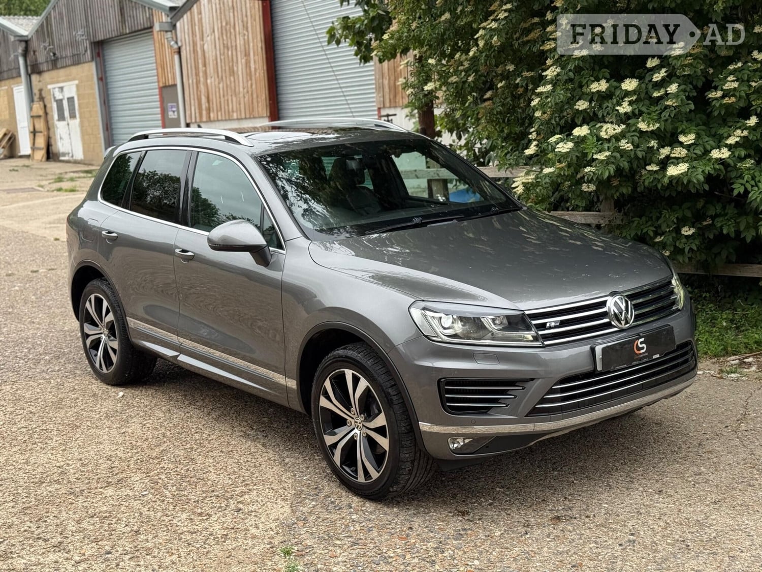 Volkswagen Touareg 2015 - Cars