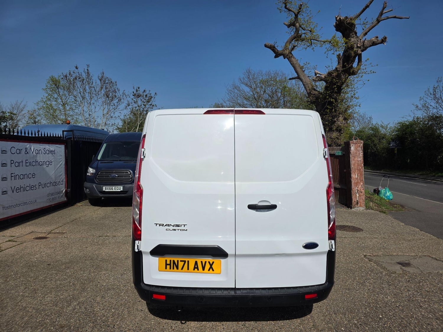 Ford Transit Custom 2021 - Vans & Commercial Vehicles in Hounslow